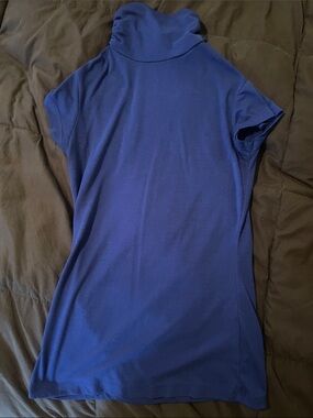 Women's Short-Sleeve Turtleneck Top in Royal Blue